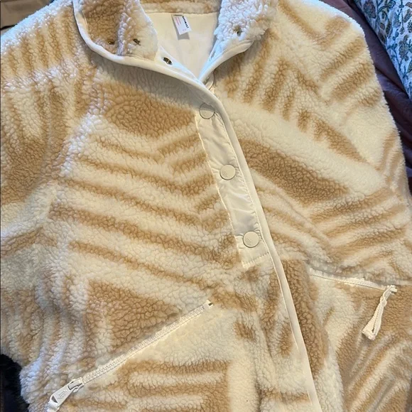 Free People Geometric Fleece Snap Up Jacket Size S - Picture 3 of 4
